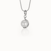 Avelis Pearl Necklace
