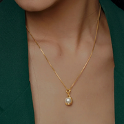 Avelis Pearl Necklace