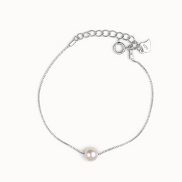 Lunavelle Pearl Thread Bracelet
